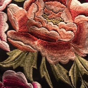 Embroidered fitted black dress